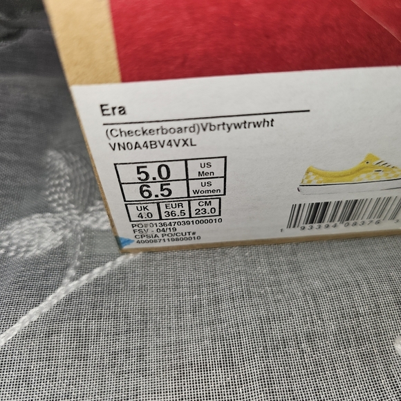 Vans Era yellow/white (checkerboard) low womens- 6.5 mens 5.0 streetwear/ beach - Picture 11 of 14